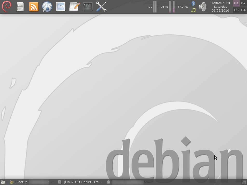 IMG: sshot-20100506-xfce-debian.png